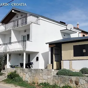 Casa Lavanda 2 - Karin Gornji Bed & Breakfast