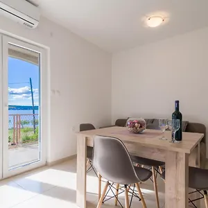 Apartmán Dupor, Gornji Karin