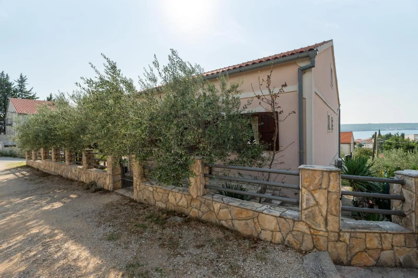 Adriatic Escape Apartments Gornji Karin 0*,