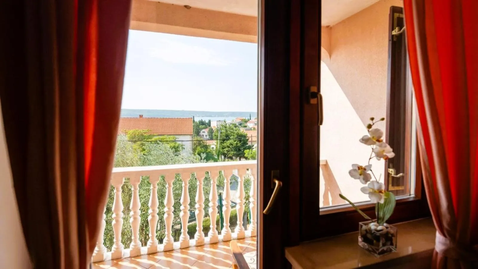 Adriatic Escape Apartments Gornji Karin 0*,