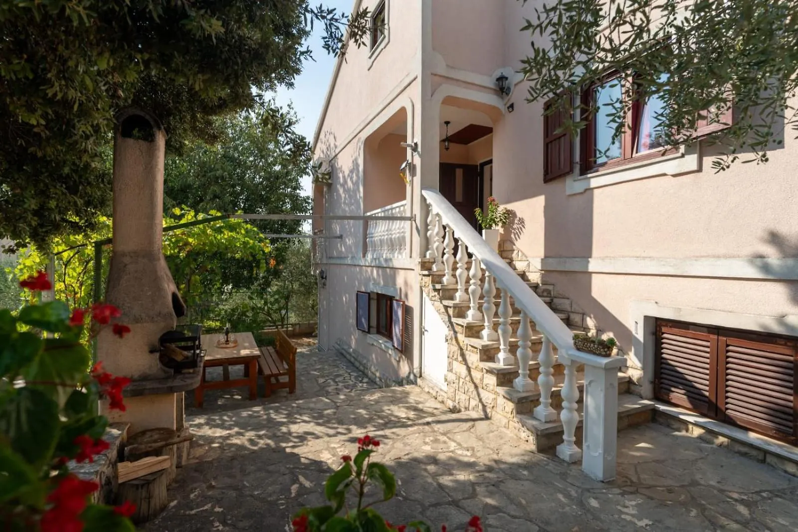 Adriatic Escape Apartments Gornji Karin Croatia