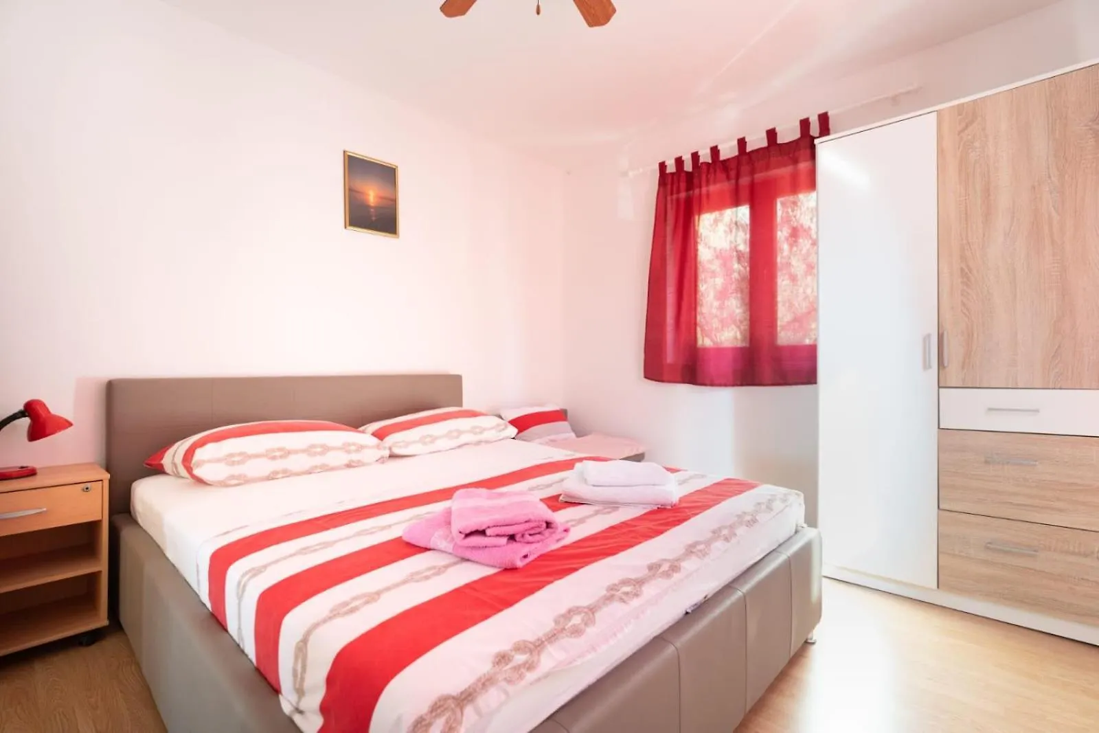Adriatic Escape Apartments Gornji Karin Croatia